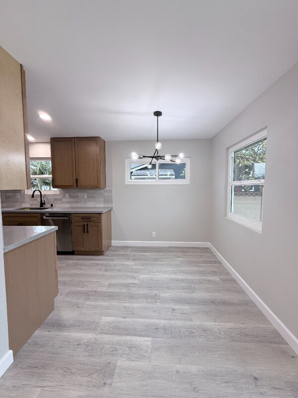 Building Photo - 7182 El Verano Dr