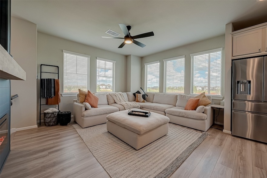 Primary Photo - 7659 Green Bulrush Wy