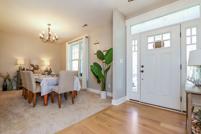 Building Photo - 324 Hall Rd Hampton VA 23664