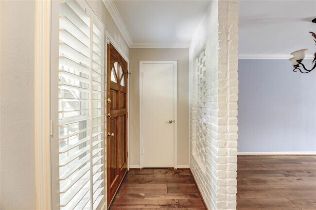 Foto del edificio - 12964 Trail Hollow Dr