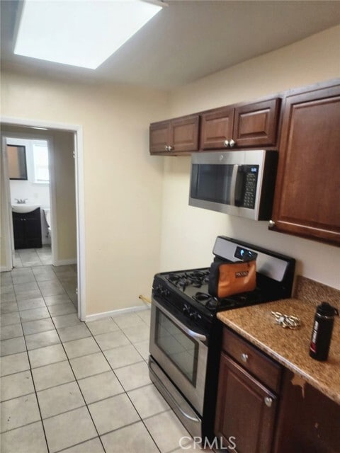 Building Photo - 44611 Date Ave