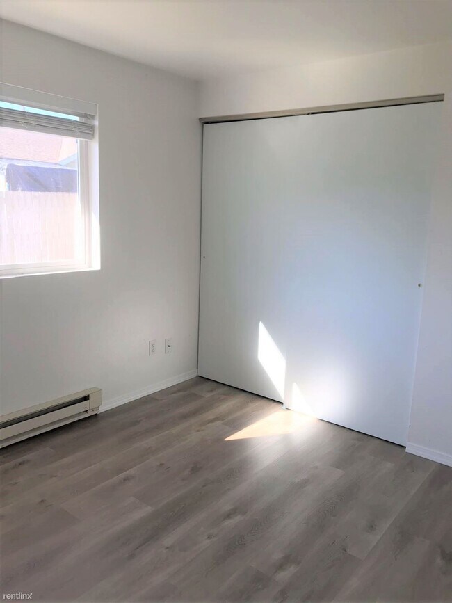 Foto del edificio - 2 br, 1.5 bath Duplex - 1308 Ledwich Avenue 2