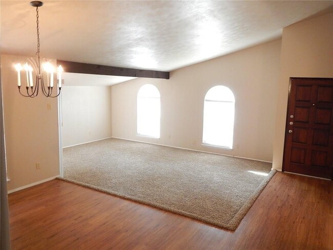 Building Photo - 3305 Janwood Ln