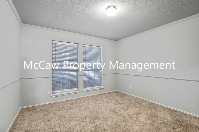 Building Photo - Great 4/2.5/2 in Roanoke, TX!