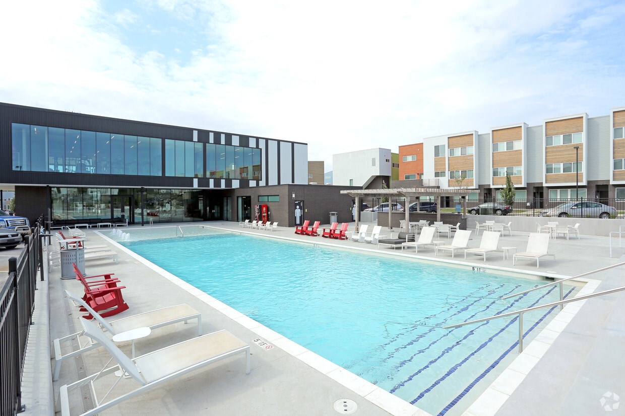 Ozark Villas Apartments in Fayetteville, AR