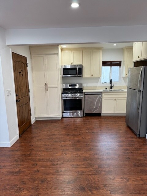 Photo - 1839 1/2 S Highland Ave Apartment