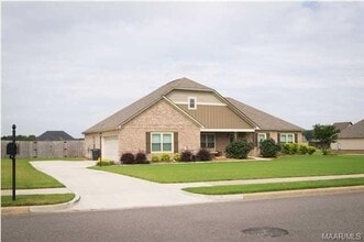 Building Photo - 695 Bon Terre Blvd