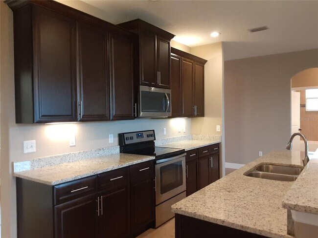 Foto del edificio - 33848 Emerald Pond Loop