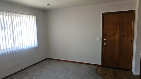 Building Photo - 119 Southview Dr