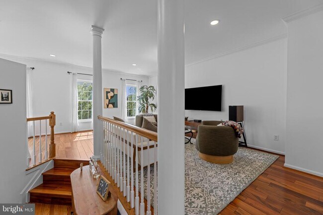Foto del edificio - 21622 Monmouth Terrace