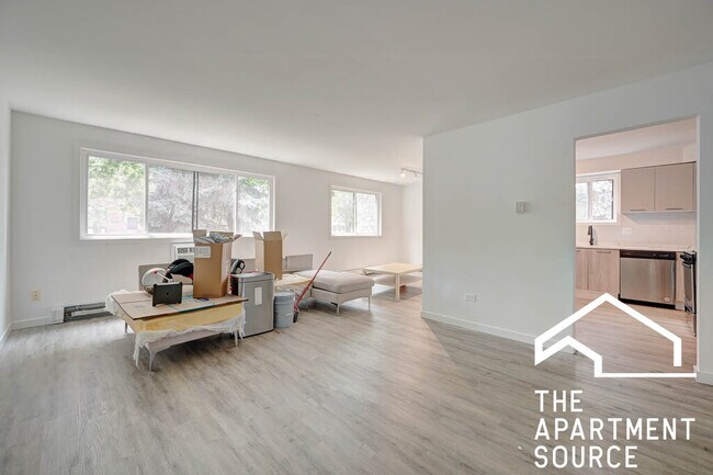 Photo - 7621 N Sheridan Rd Apartment