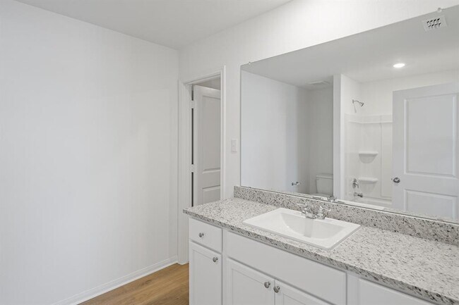 Foto del edificio - 109 Desert Hare Dr