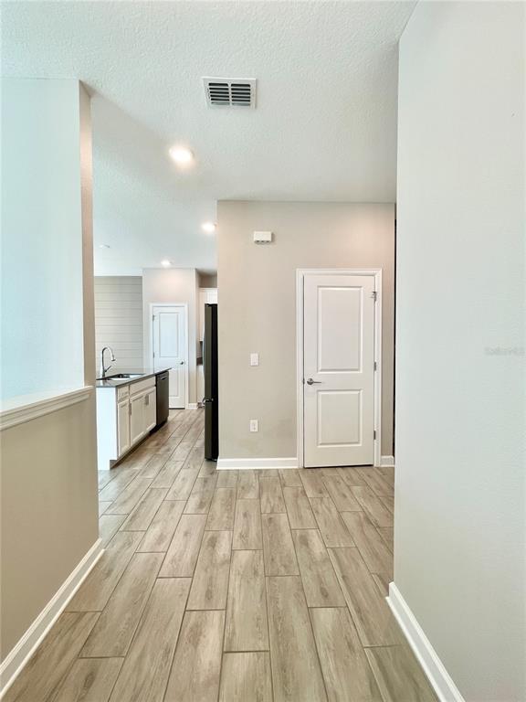 Building Photo - 1347 Shinnecock Hills Dr