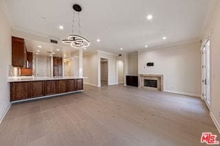 Building Photo - 143 N Arnaz Dr