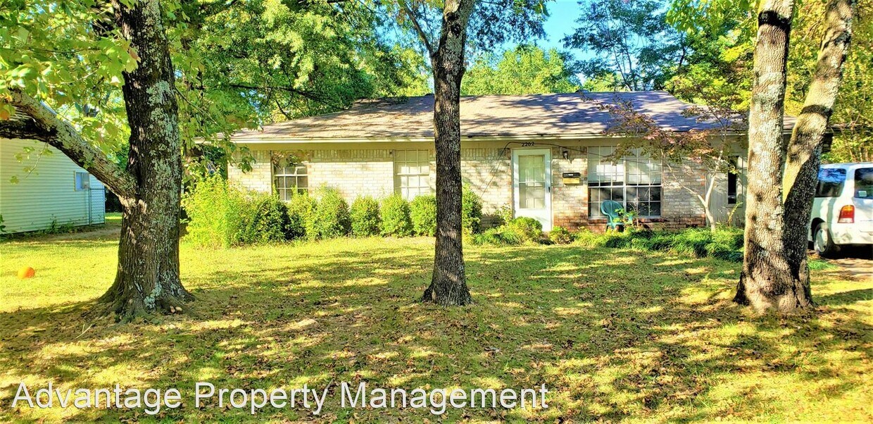 3 br, 1.5 bath House 2202 Arkannsas Ave House Rental in Conway, AR