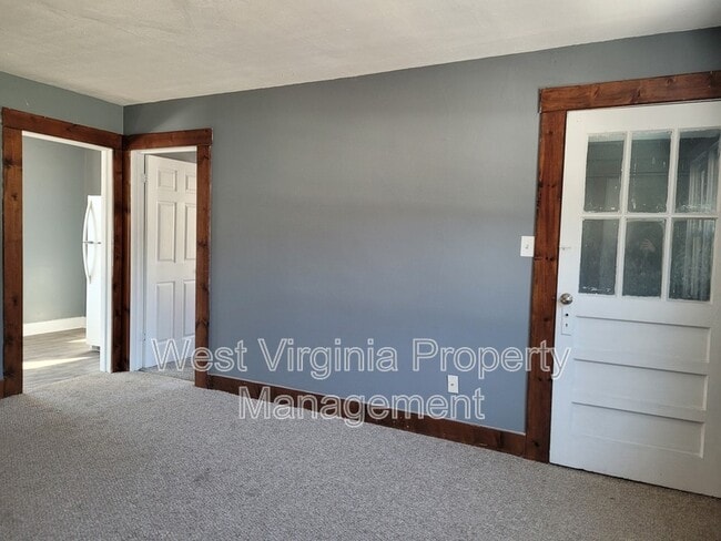 Building Photo - 119 US-60