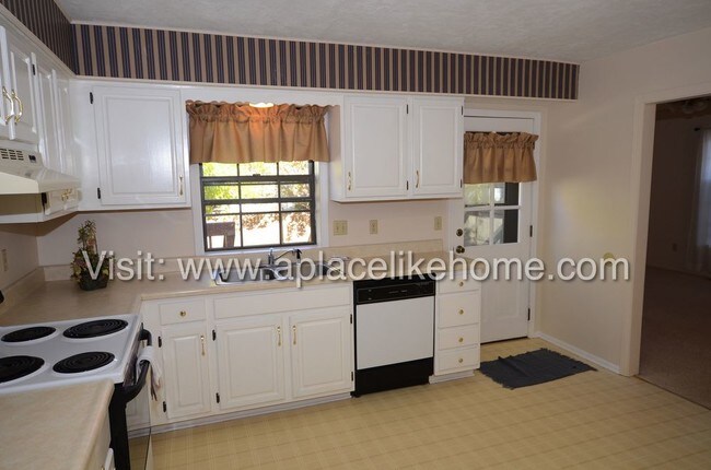 Foto del edificio - 15702 W 128th St, Olathe, KS 66062