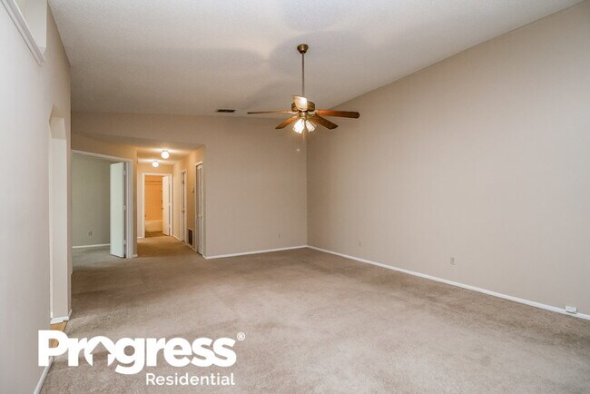 Building Photo - 2942 Talladega Dr