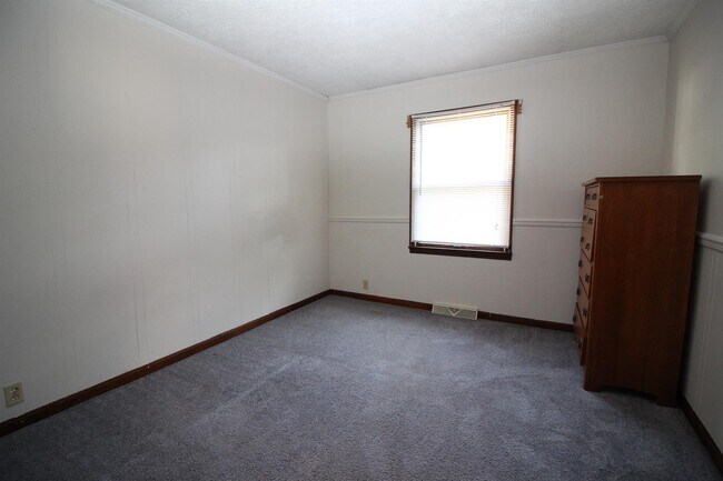 Building Photo - 214 Polk Ave