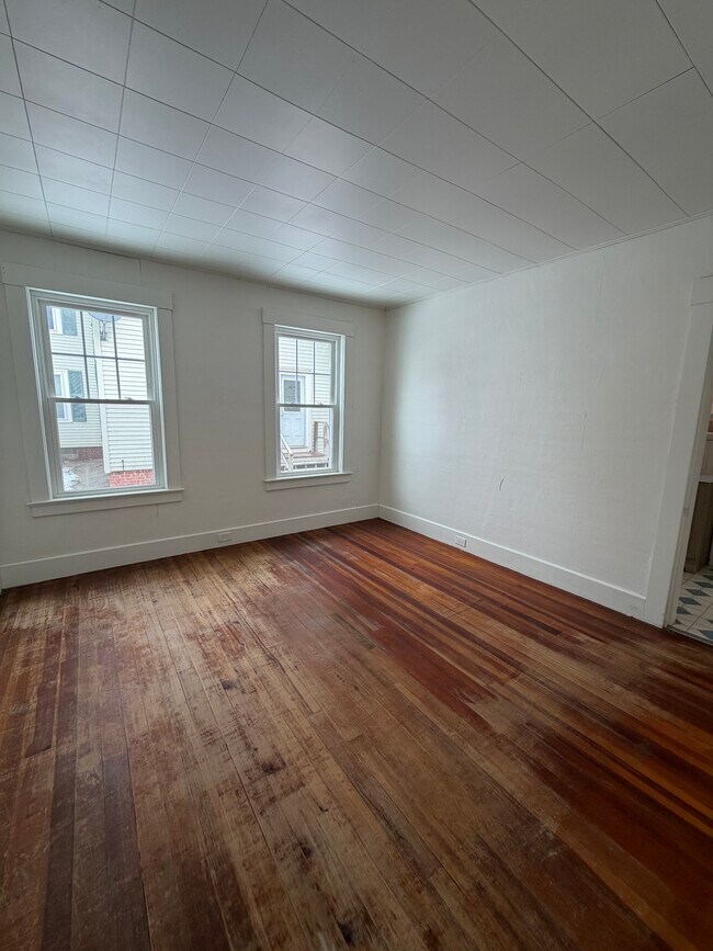 Foto del edificio - 78-80 Central Street LLC