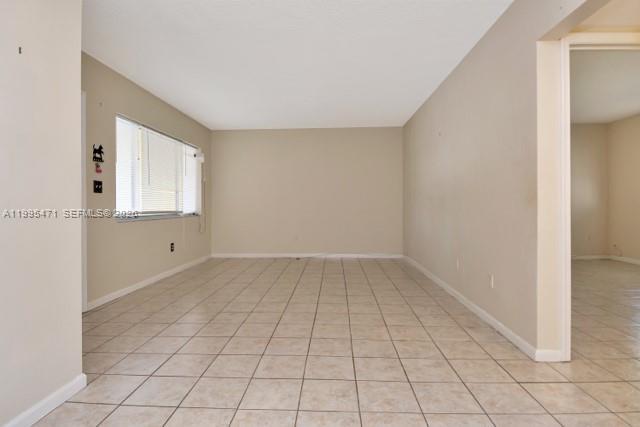 Foto del edificio - 2101 NE 68th St
