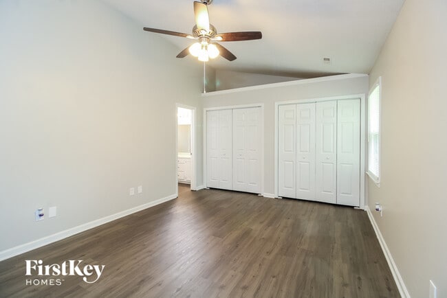 Building Photo - 5802 Chinaberry Pl