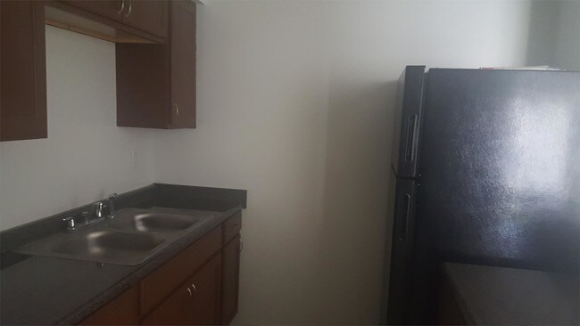 Foto del edificio - 2609 Academy Dr NW