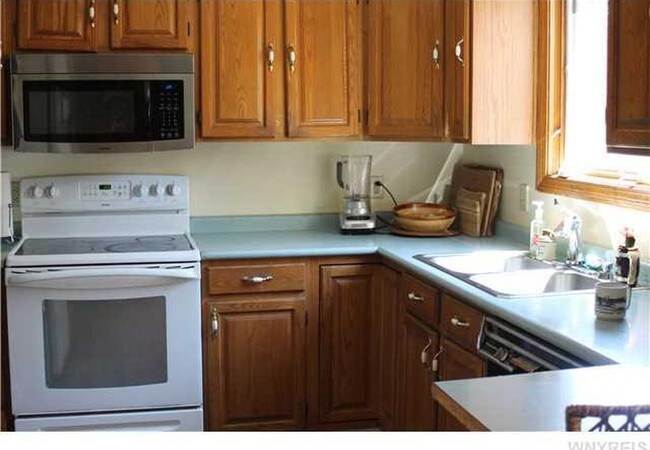 Foto del edificio - 3975 Big Tree Rd