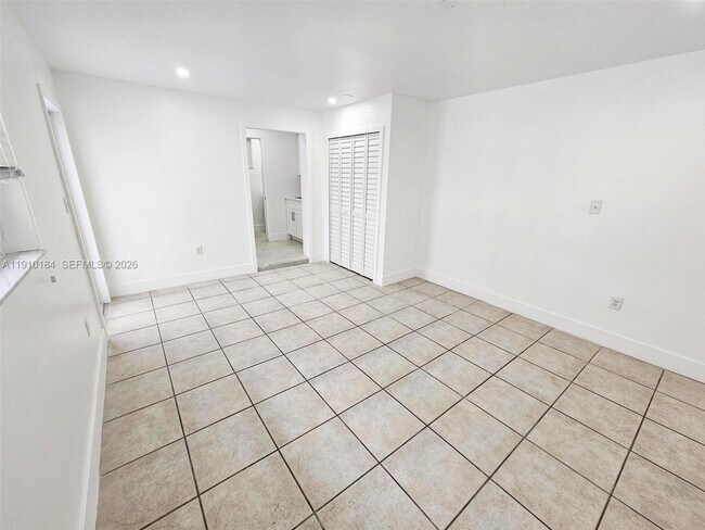 Foto del edificio - 9301 SW 37th St