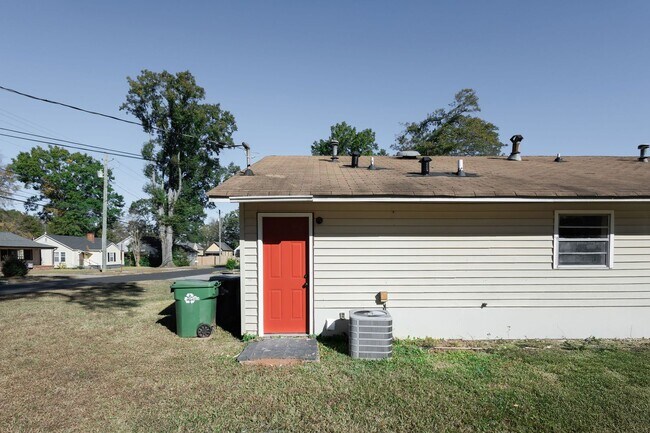 Foto del edificio - 732-732 Randall St