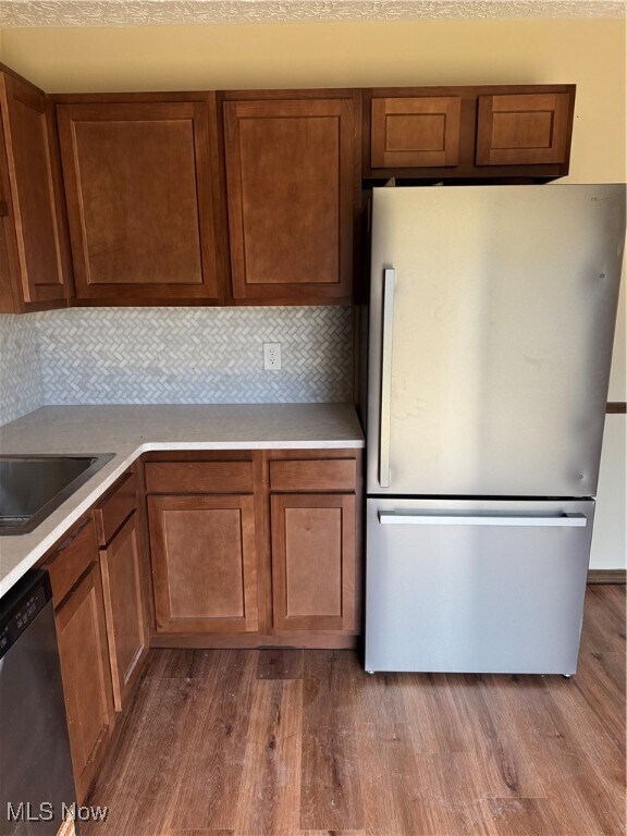 Foto del edificio - 4250 S Main St