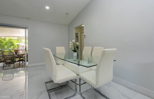 Foto del edificio - 3 br, 2 bath House - 14347 SW 176th Ter Fl...