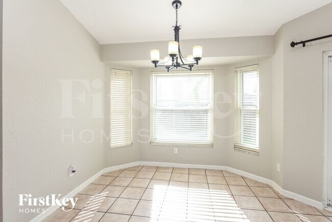 Foto del edificio - 17421 Kentucky Rd