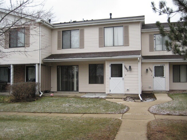 Building Photo - 1005 Cleveland Ct