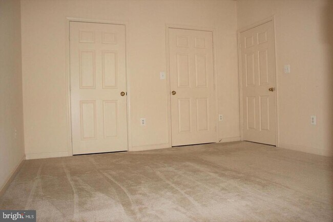 Foto del edificio - 6480 Cheyenne Dr