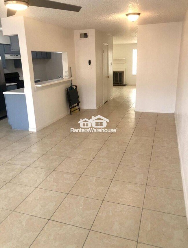 Foto del edificio - 6456 Kentwick Dr