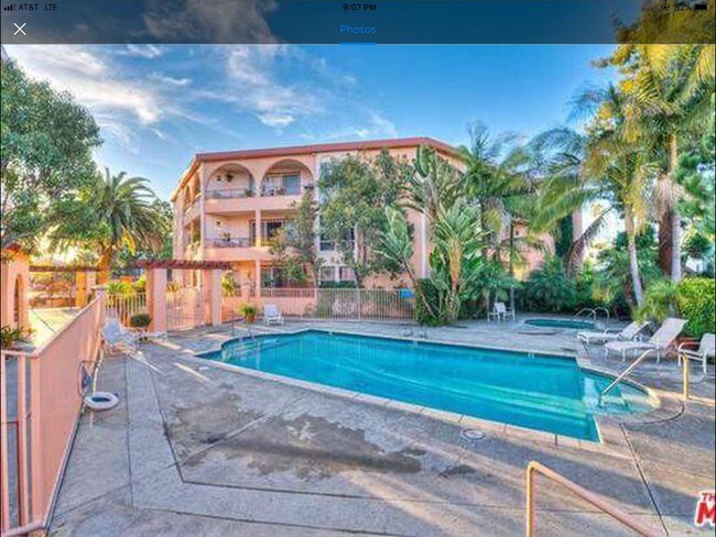 Pool - 2045 4th St