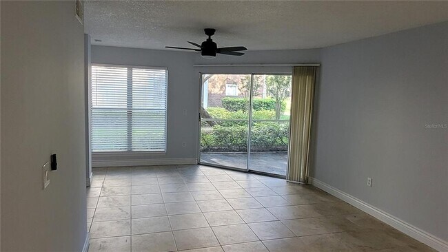 Building Photo - 4115 Chatham Oak Ct