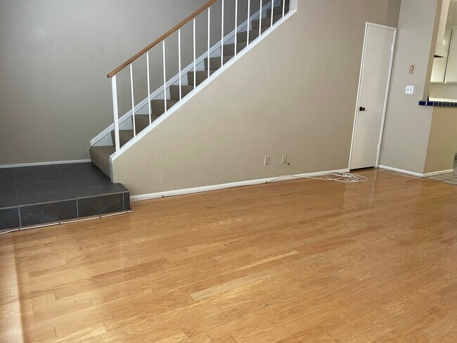 Foto del edificio - 1528 Berkeley St