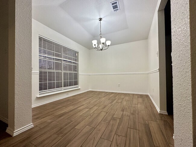 Foto del edificio - 3026 Sundance Dr