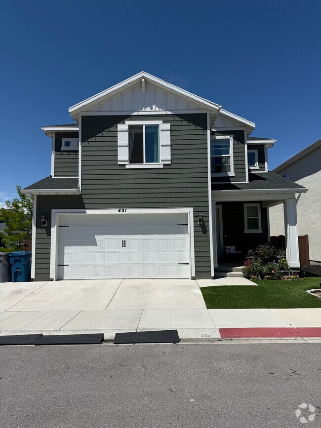 Building Photo - 421 E 280 N