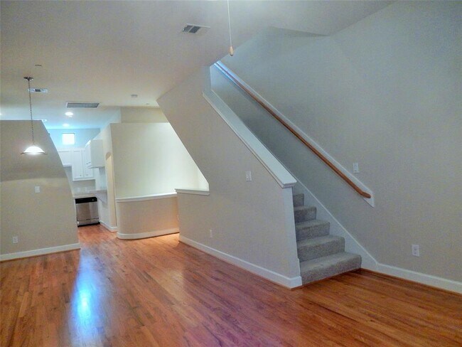 Foto del edificio - 11315 Main St