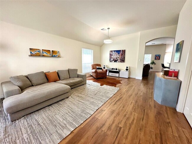 Foto del edificio - 15818 Hamden Cir