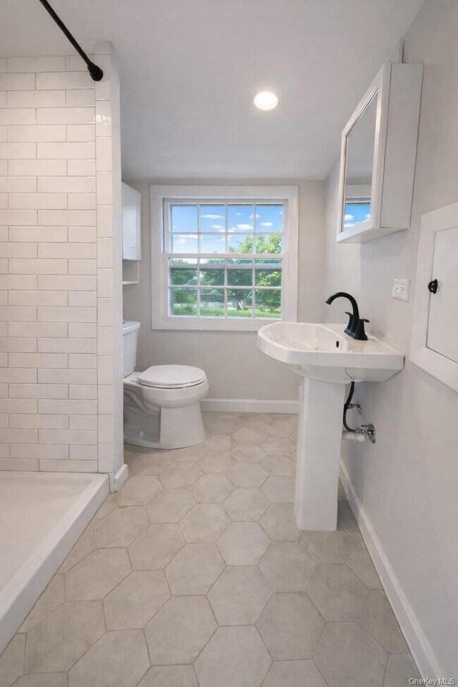 Foto del edificio - 474 N Bedford Rd