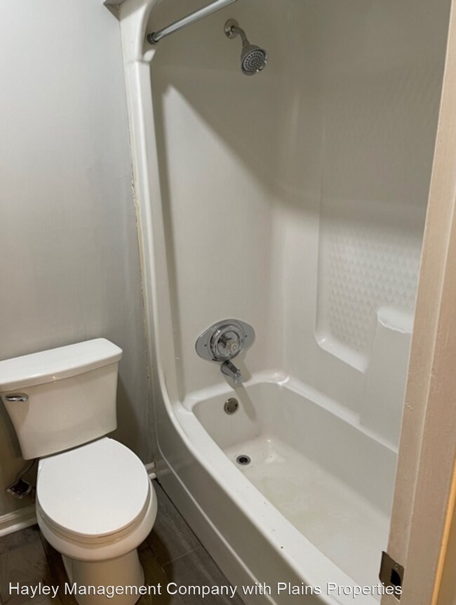 Foto del edificio - 2 br, 2 bath House - 558 Pride Avenue