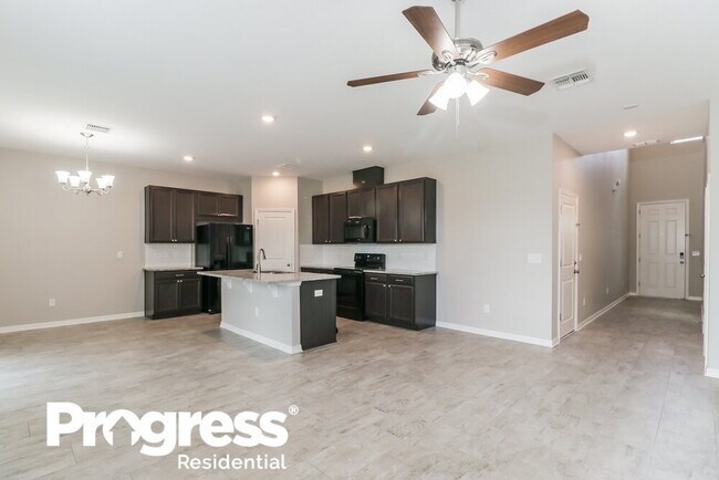 Building Photo - 7460 Ashcroft Dr
