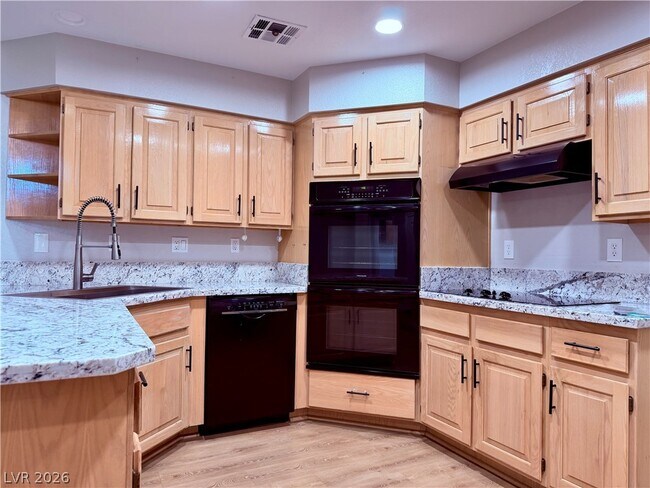Building Photo - 412 Fallwood Ln