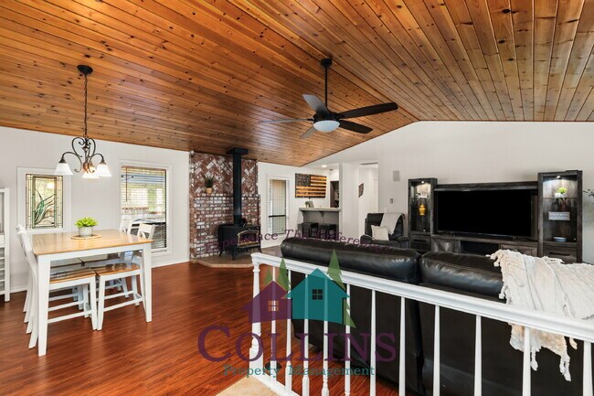 Foto del edificio - Quality Lake Wildwood home
