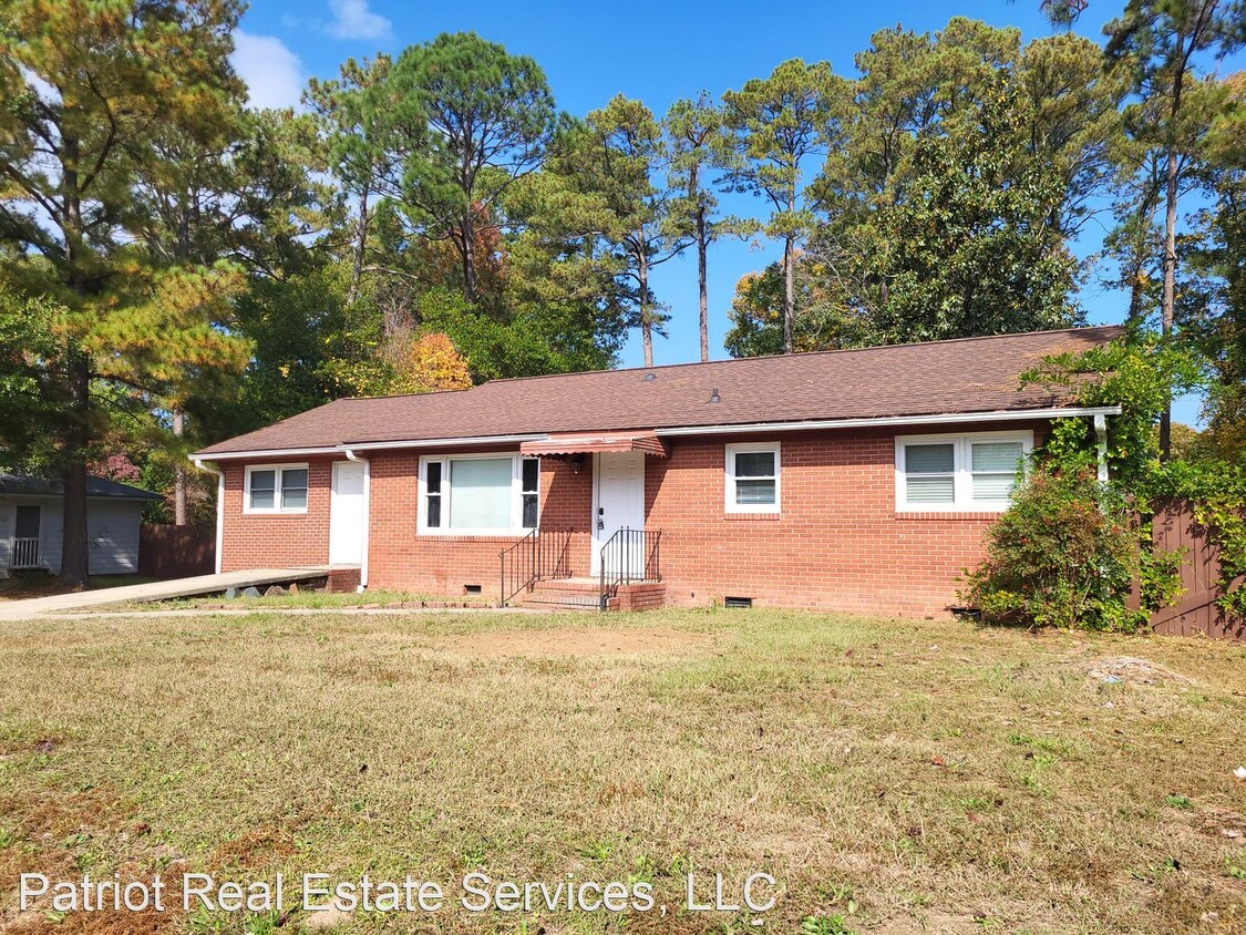 Foto principal - 4 br, 2 bath House - 5324 Morganton Road