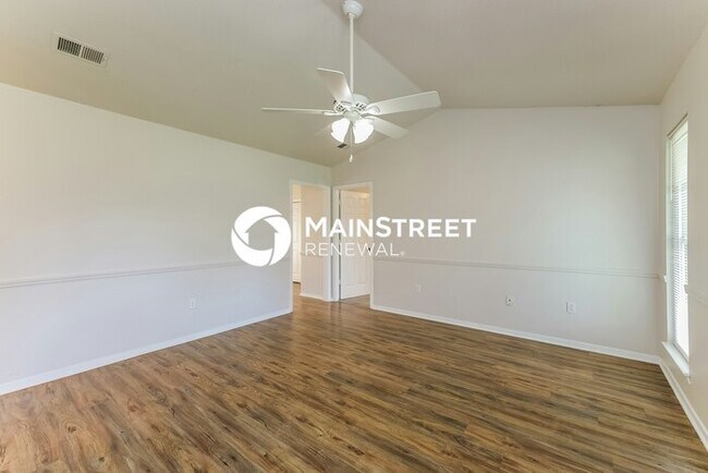 Foto del edificio - 3 Bedroom Pet-Friendly Home in Olive Branc...
